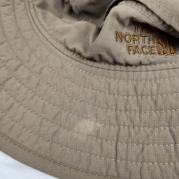 The North Face Bucket Hat Hiking Sun Khaki Nylon Adjustable Chin Strap&Fit - Picture 11 of 11